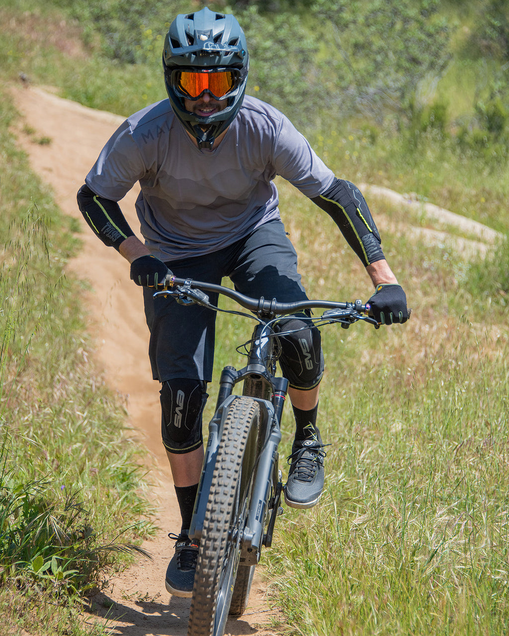 EVS TP199 MTB Elbow Guard