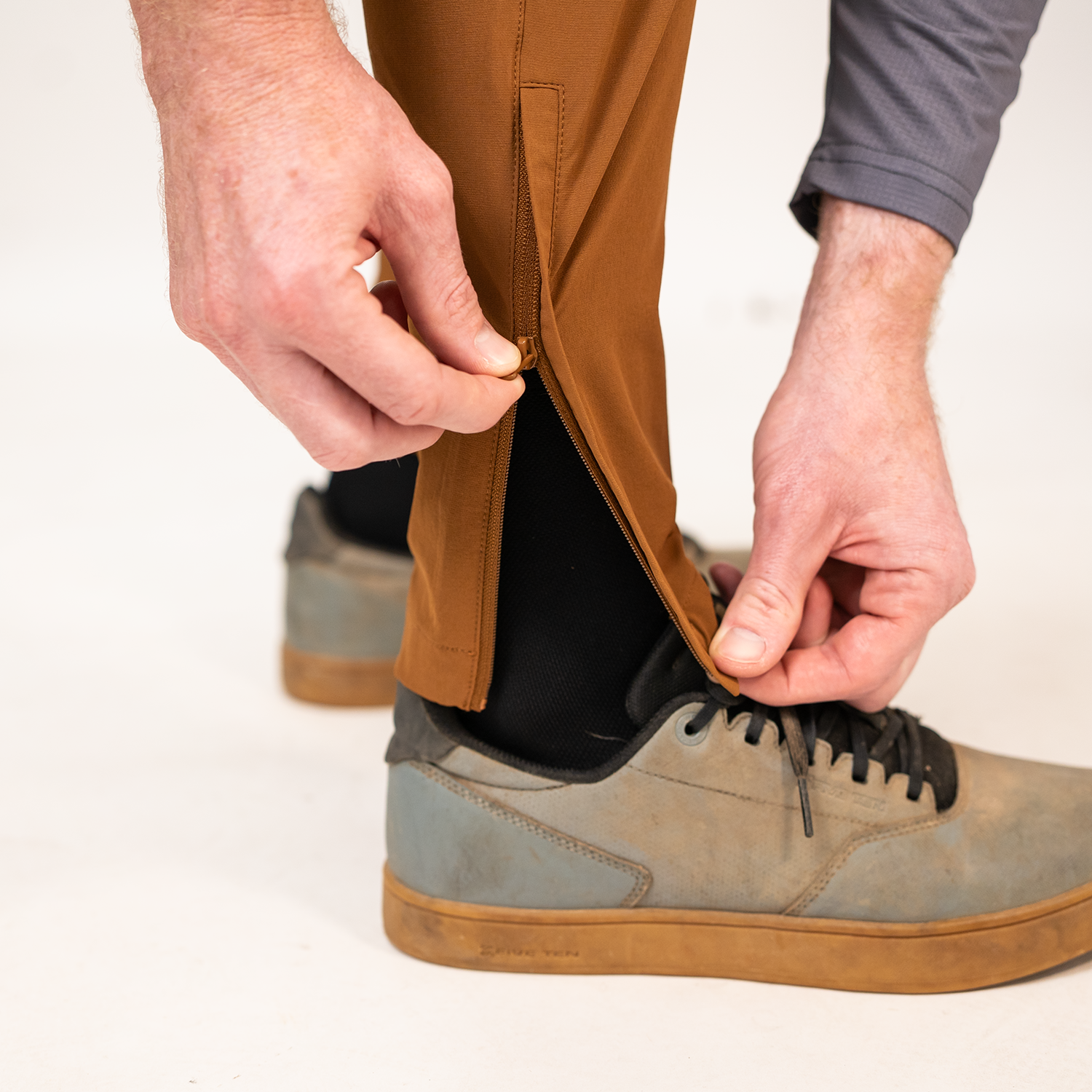 Handup Trail Rambler Pant - Saddle Brown