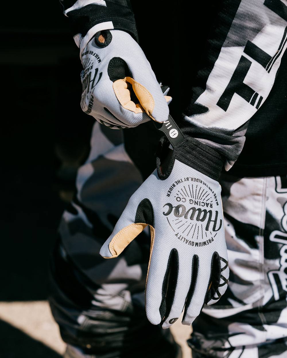 Havoc Gray and Black Gloves